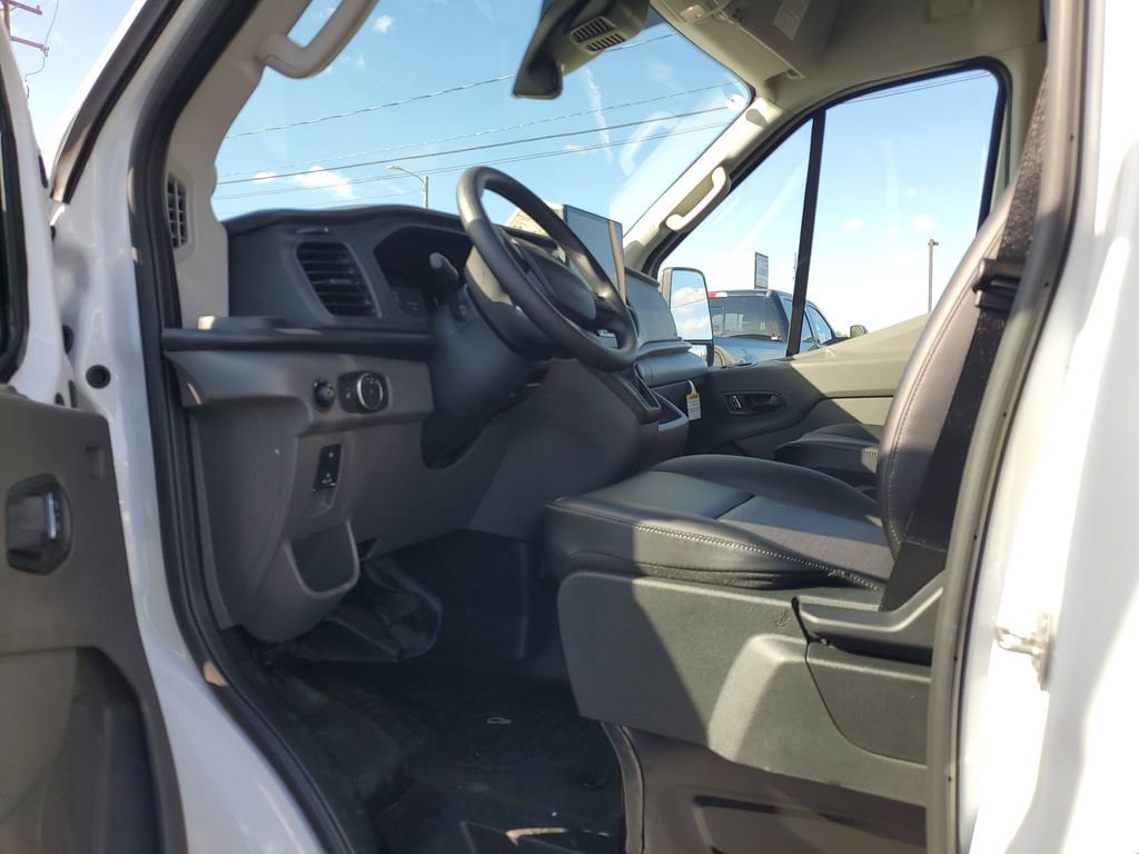 New 2026 Ford Transit 250 148 Medium Roof Extended AWD w/ Load Area Protection Package image 7