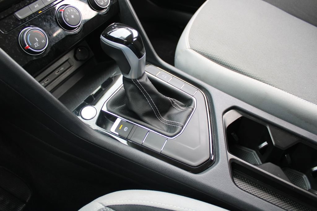 Certified 2024 Volkswagen Taos S image 17