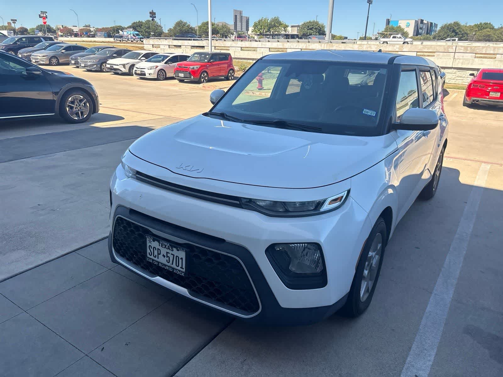 Used 2022 Kia Soul LX w/ Technology Package FWD image 12