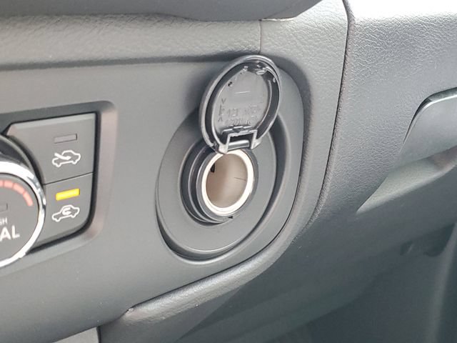 New 2026 Nissan Frontier SV w/ All-Weather Content Package AWD/4WD image 18