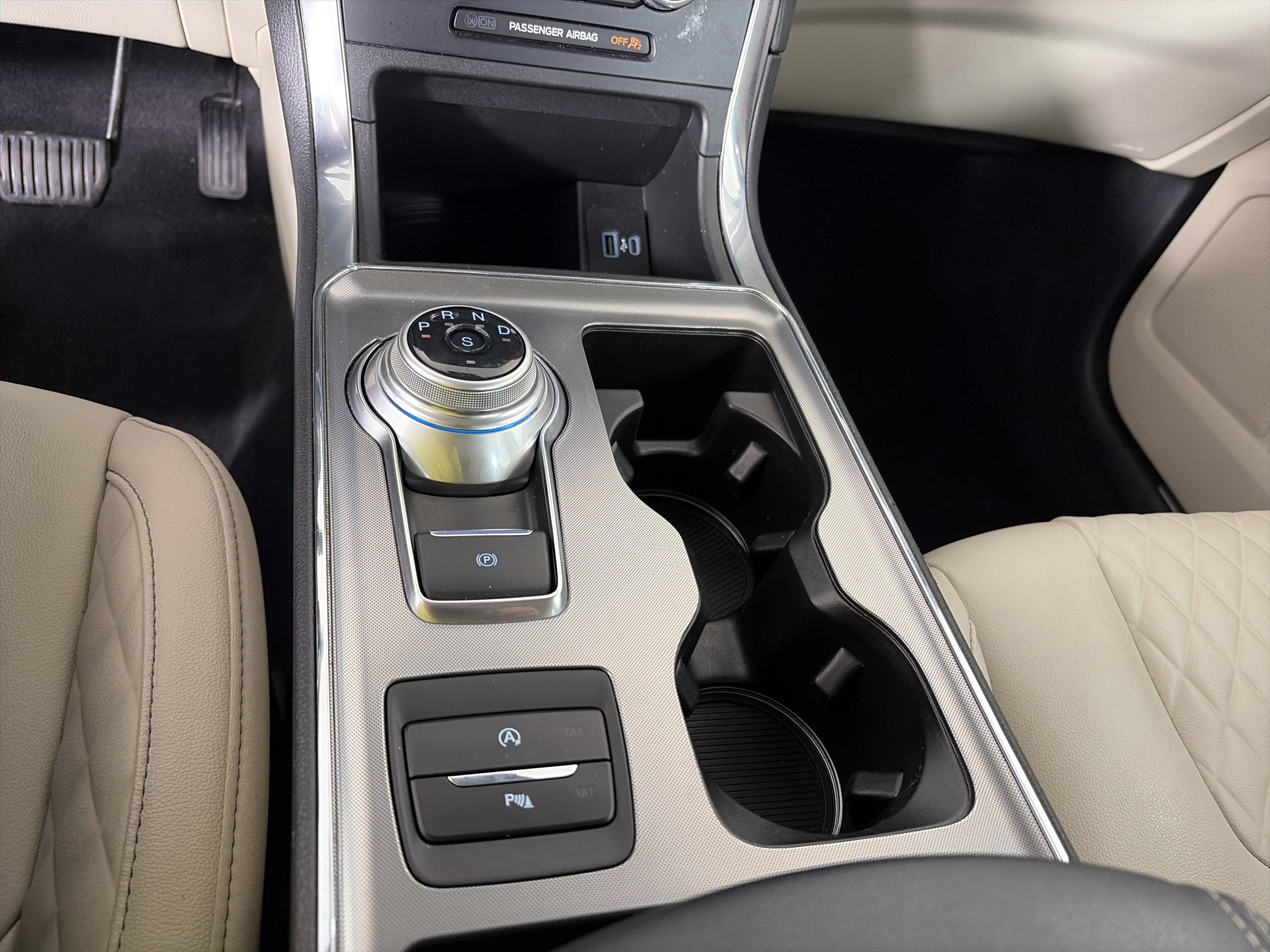 Used 2023 Ford Edge Titanium AWD/4WD image 29