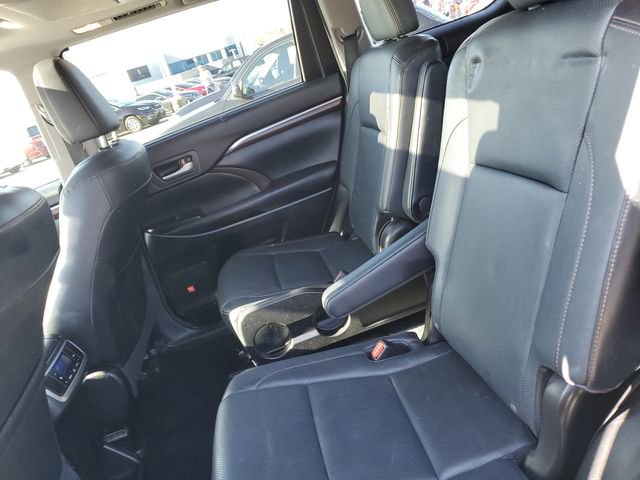 Used 2016 Toyota Highlander Limited w/ Protection Package #3 image 30