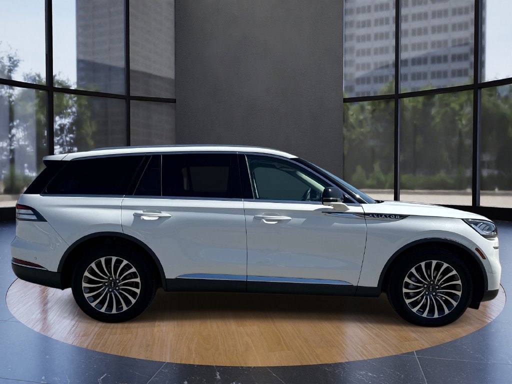 Certified 2023 Lincoln Aviator Reserve w/ Equipment Group 201A RWD image 2