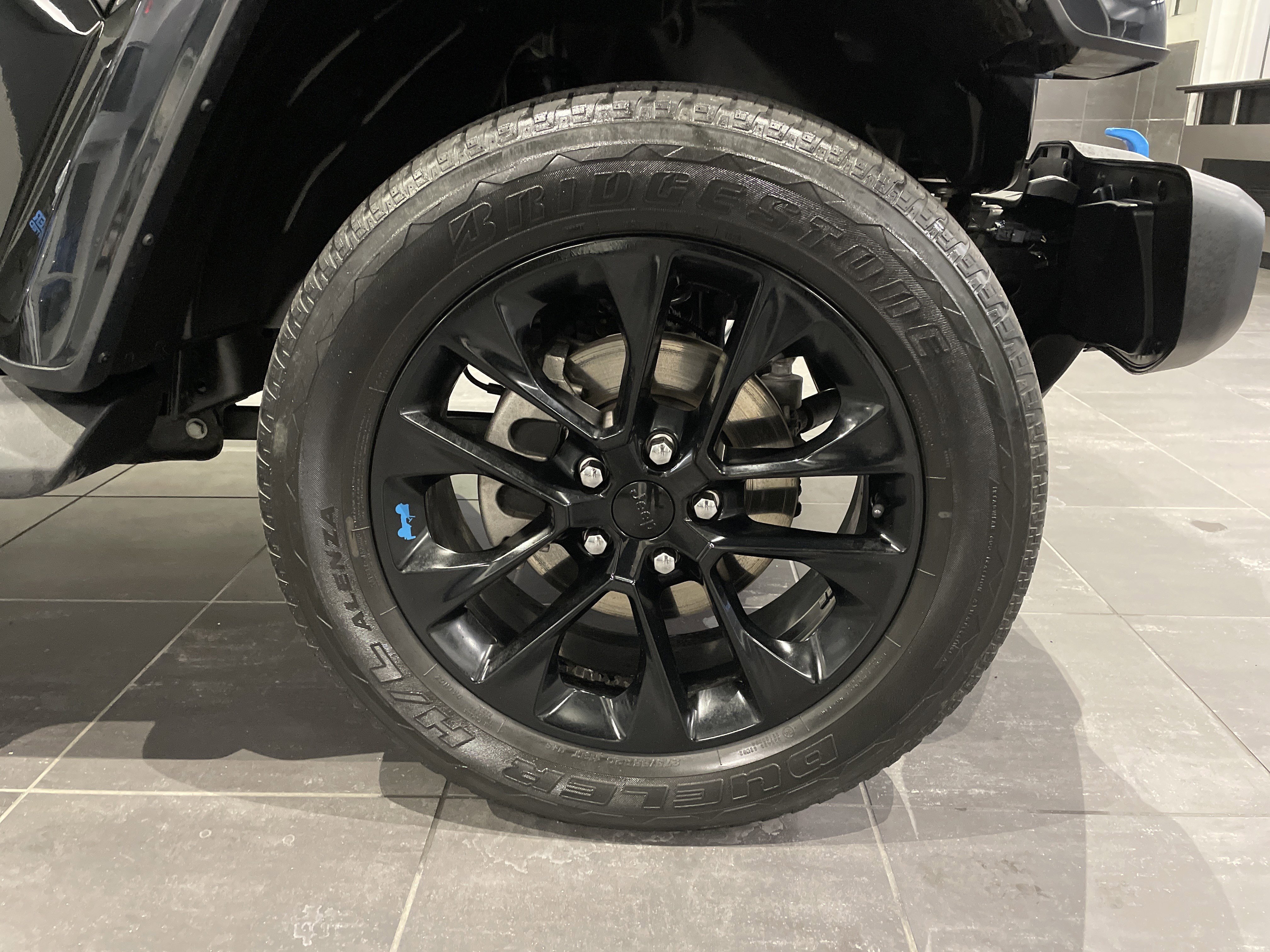 Used 2022 Jeep Wrangler Unlimited Sahara w/ Cold Weather Group image 12