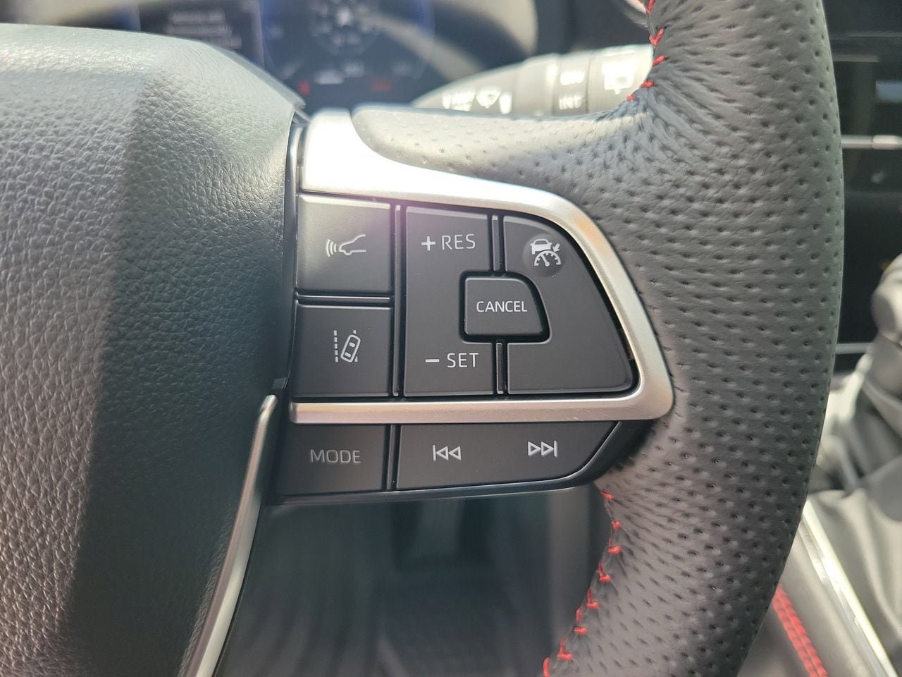 New 2026 Toyota Sienna XSE FWD image 23