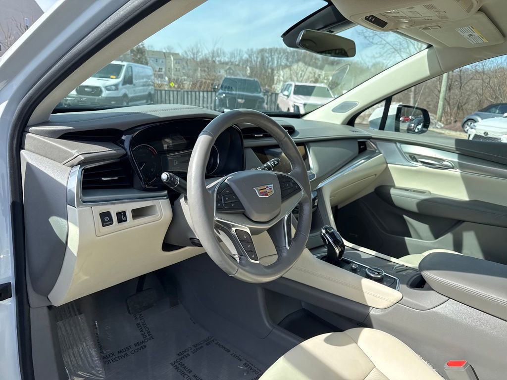 Certified 2023 Cadillac XT5 Premium Luxury w/ LPO, Floor Liner Package image 4