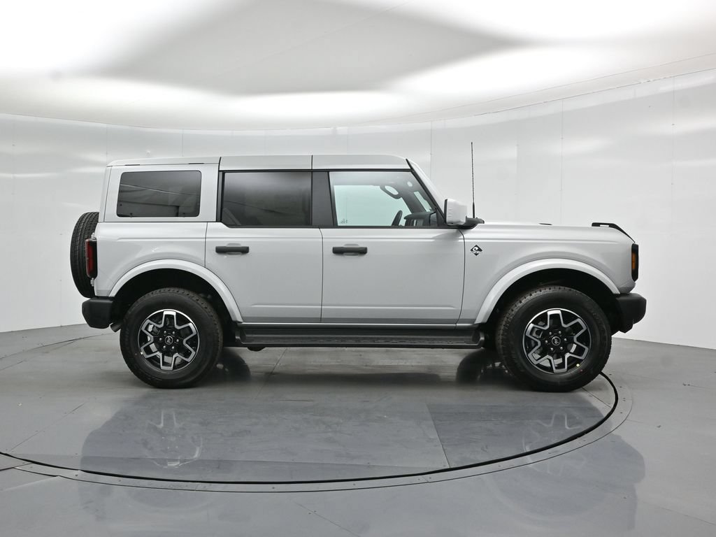 New 2026 Ford Bronco Outer Banks w/ Sasquatch Package AWD/4WD image 24