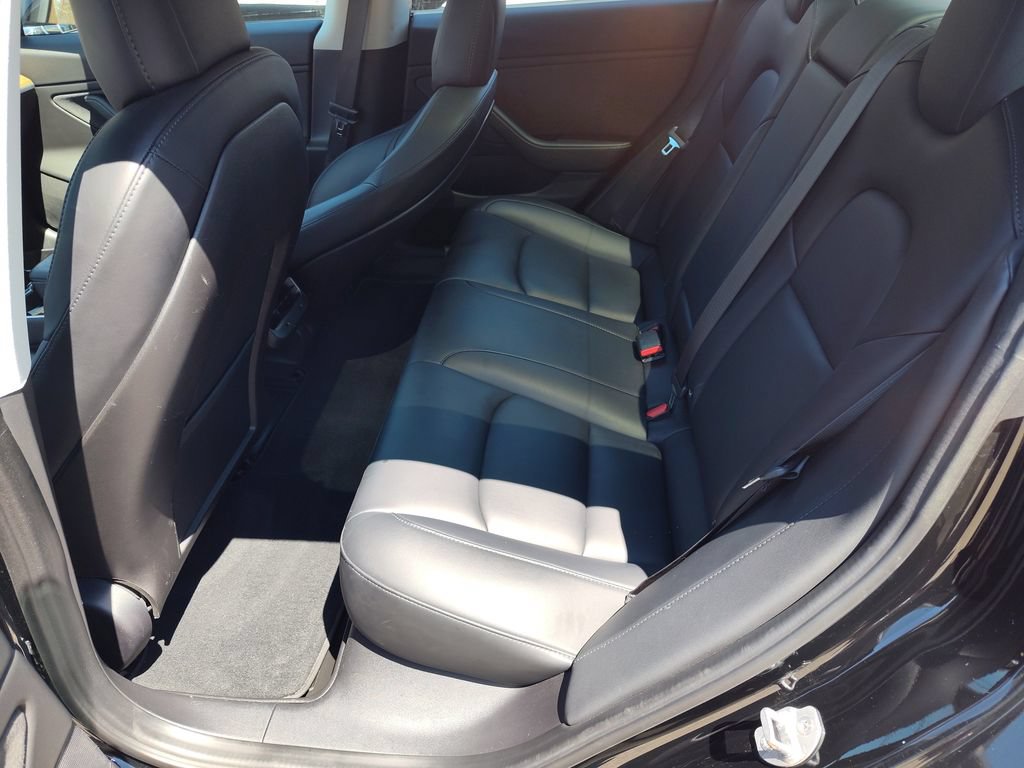 Used 2018 Tesla Model 3 Long Range RWD image 13