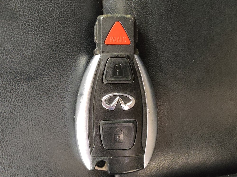 Used 2018 INFINITI QX30 AWD image 32