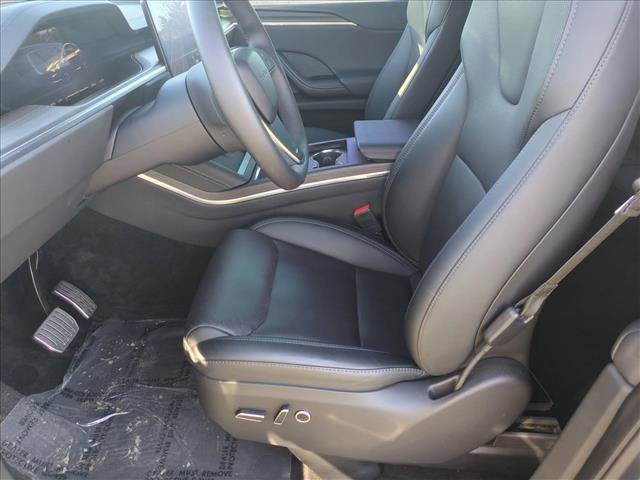 Used 2024 Tesla Model X image 16
