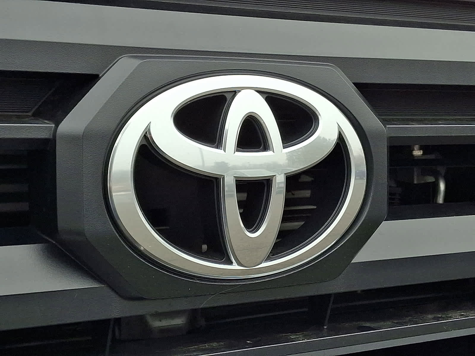 New 2026 Toyota Tacoma SR5 RWD image 5