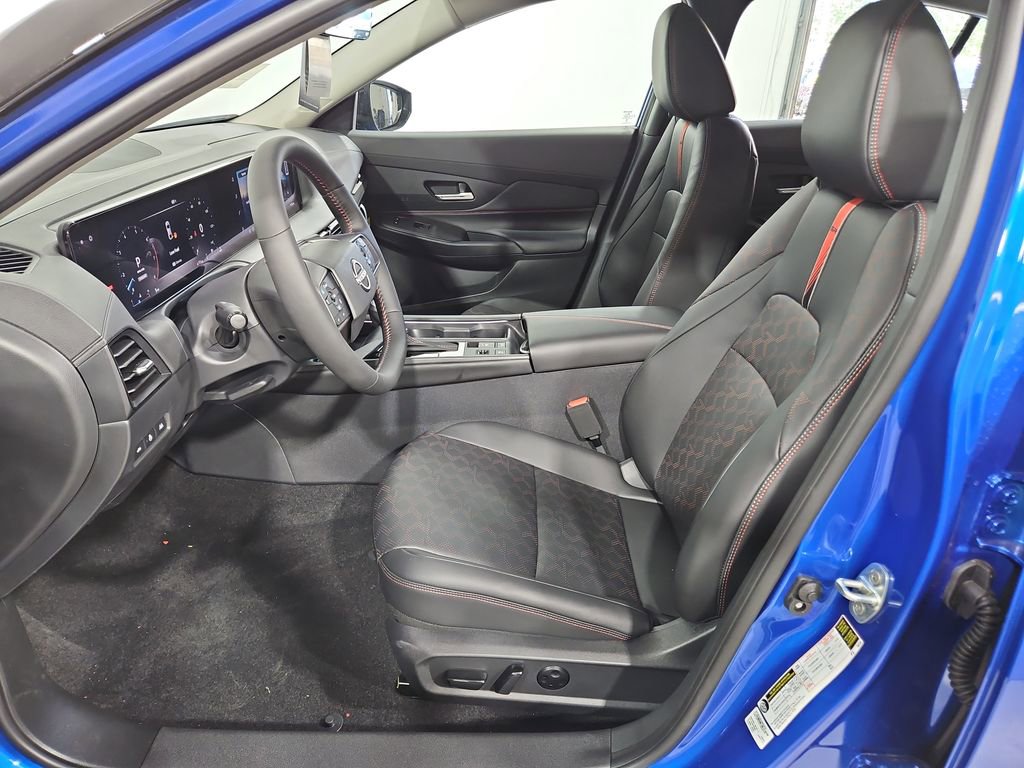 New 2026 Nissan Sentra SR FWD image 9