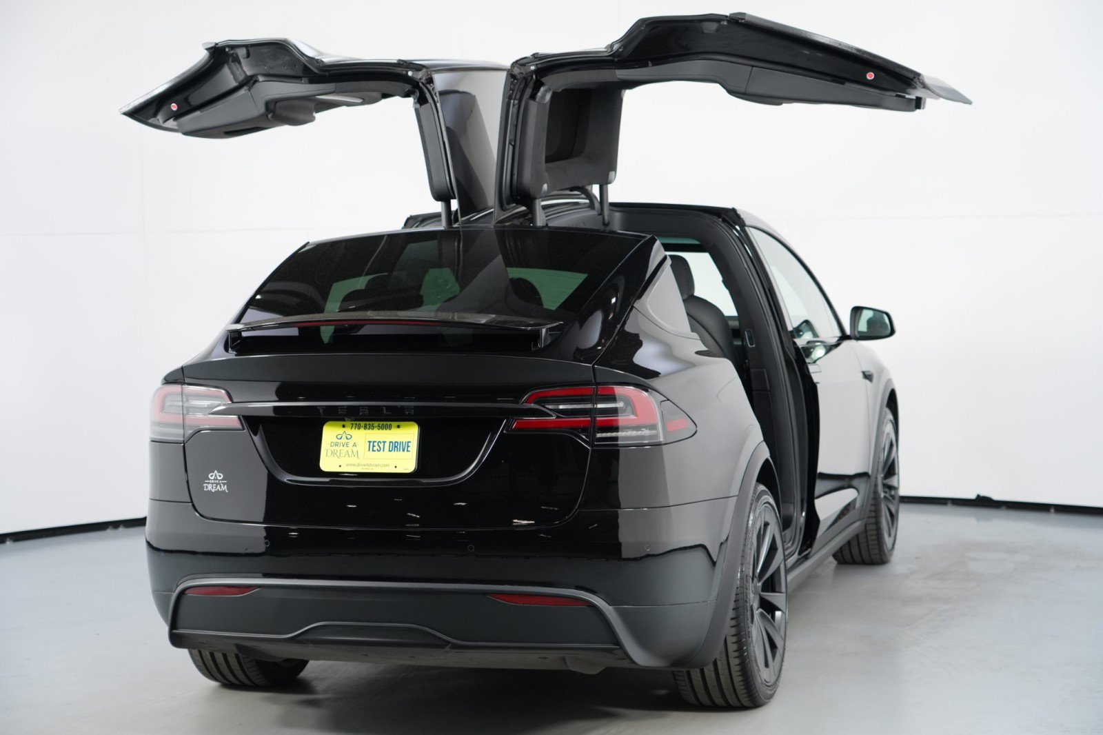 Used 2023 Tesla Model X image 54