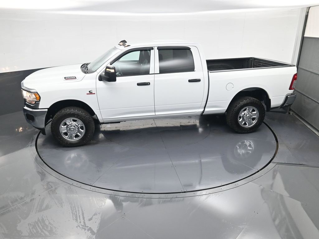 Used 2024 RAM 3500 Tradesman w/ Chrome Appearance Group image 28