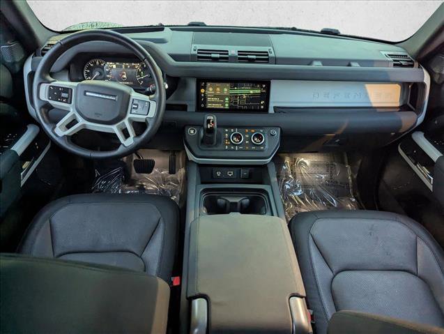 Used 2023 Land Rover Defender 110 X-Dynamic SE image 18