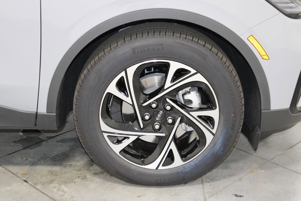 New 2026 Lincoln Nautilus Premier w/ Equipment Group 102A image 12