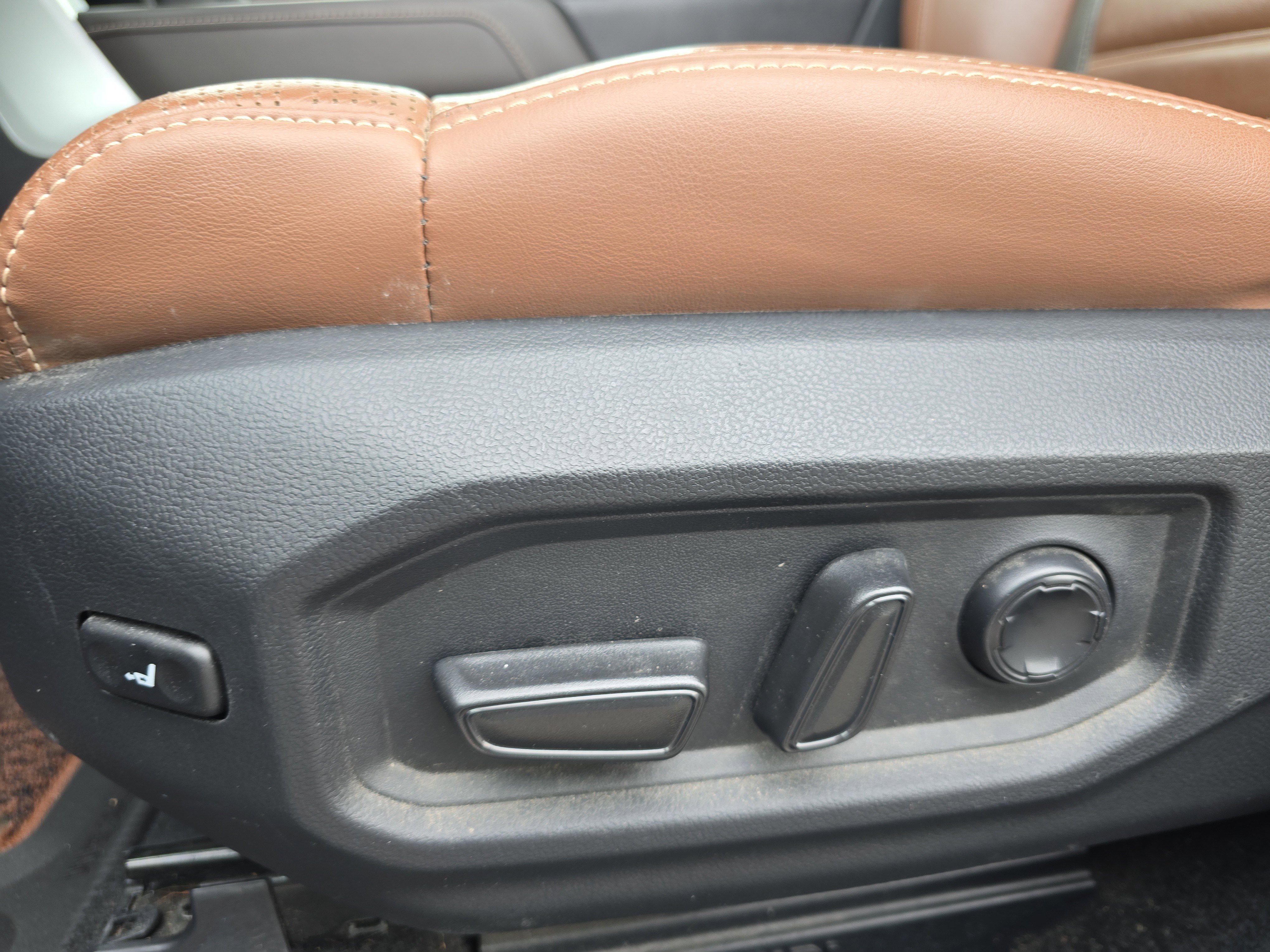 Used 2023 Toyota Tundra 1794 Edition w/ TRD Off-Road Package image 19