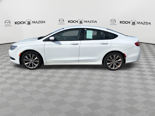 Used 2015 Chrysler 200 S w/ Comfort Group FWD image 5