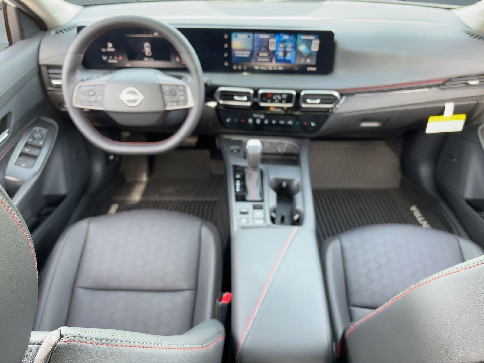 New 2026 Nissan Sentra SR w/ SR Premium Package FWD image 15