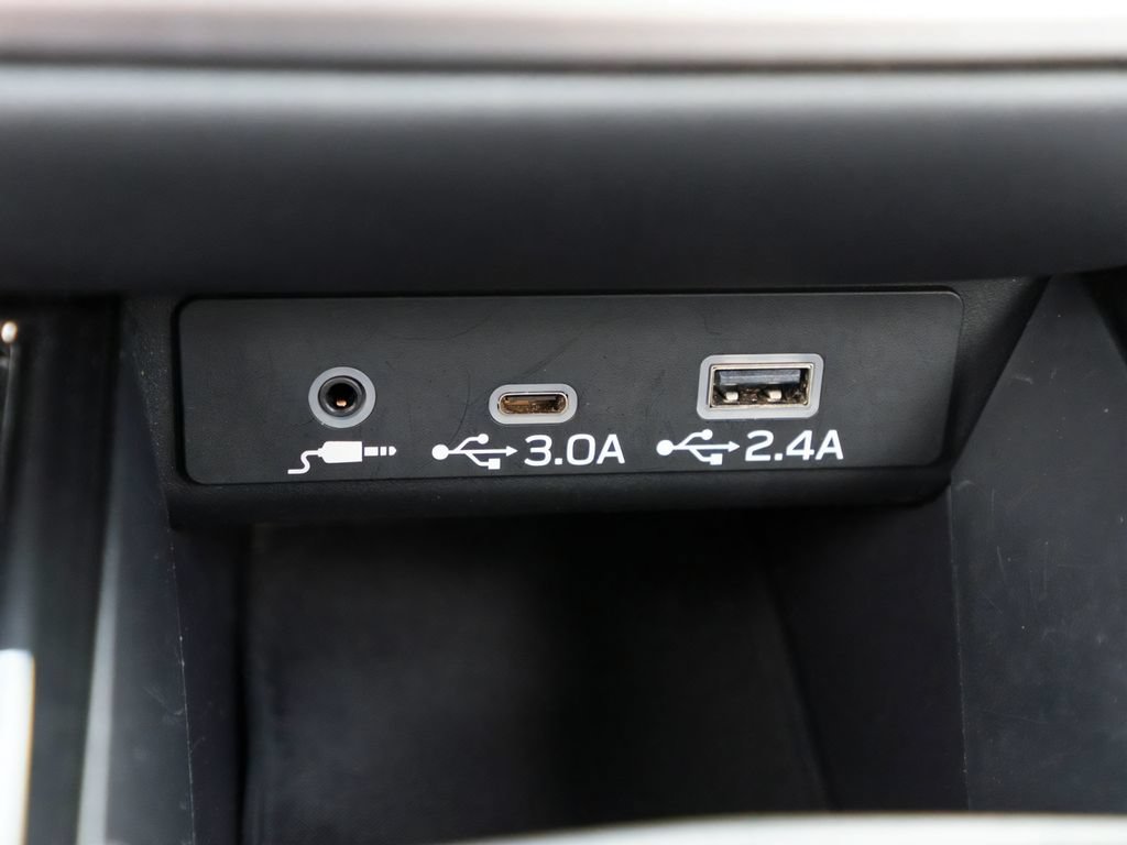 Used 2024 Subaru Outback Premium AWD/4WD image 23
