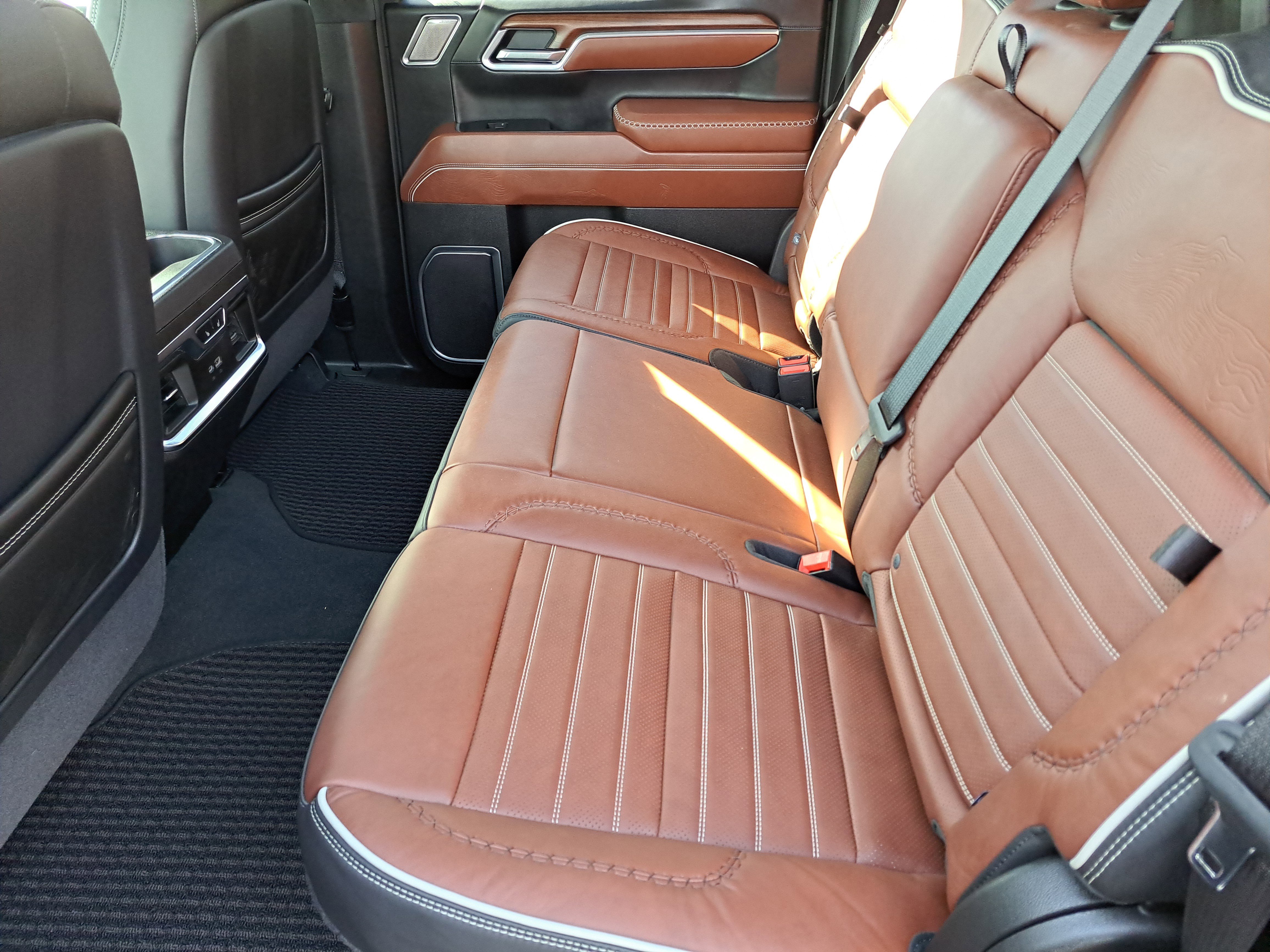 Used 2025 GMC Sierra 1500 Denali Ultimate image 10