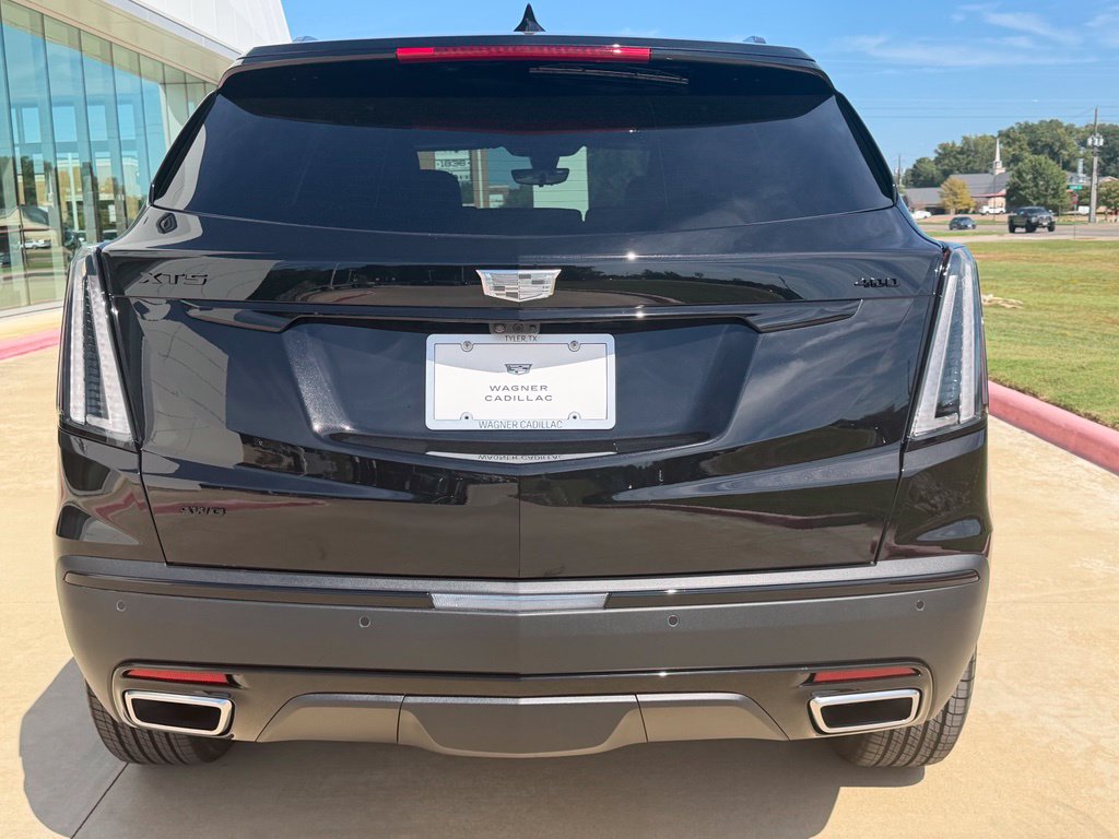 New 2026 Cadillac XT5 Sportv w/ LPO, Onyx Lite Package AWD/4WD image 5