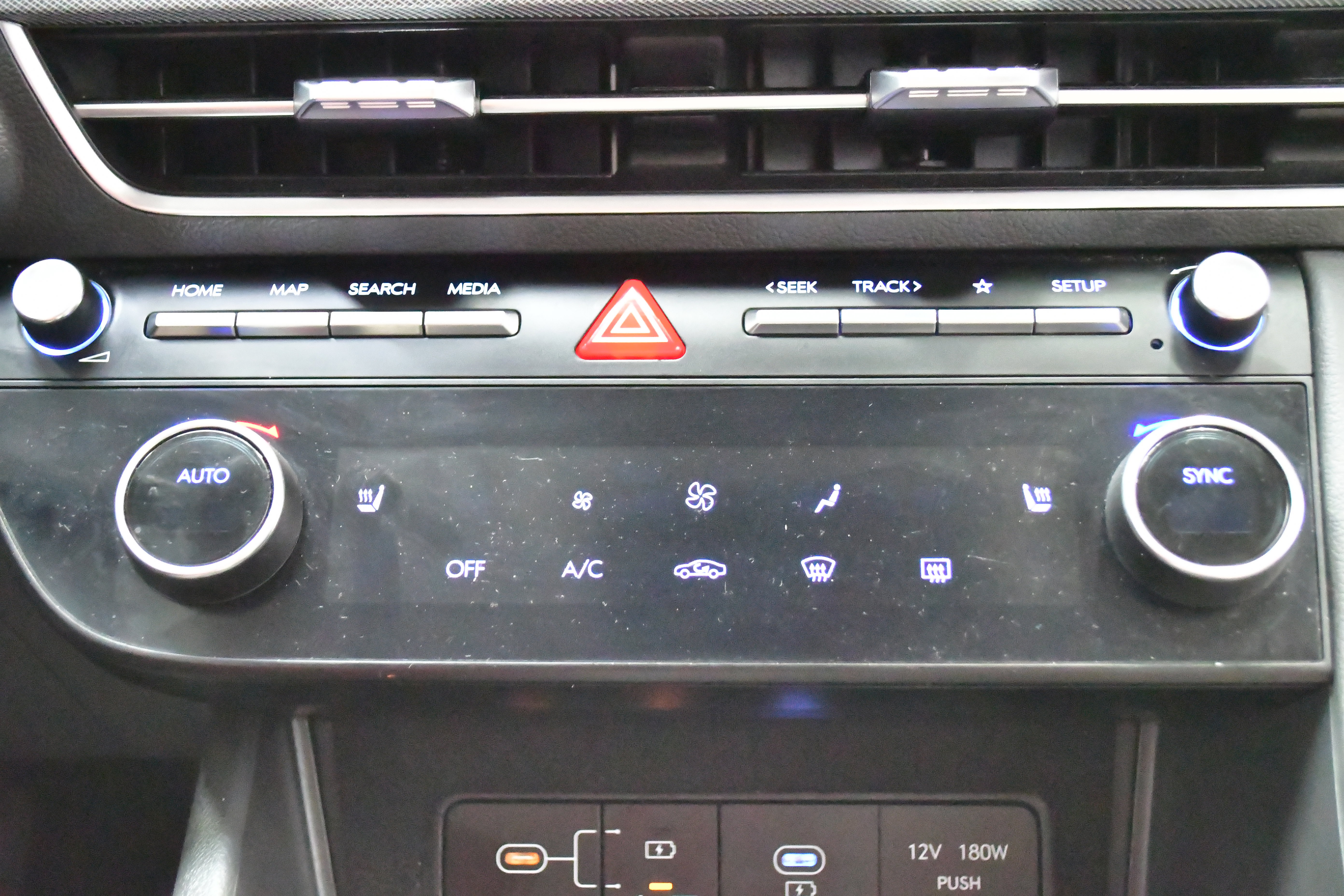Used 2025 Hyundai Sonata SEL FWD image 25