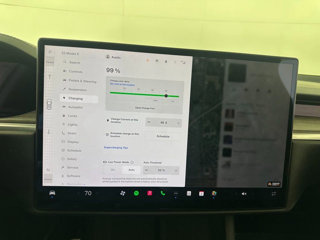 Used 2022 Tesla Model X image 40