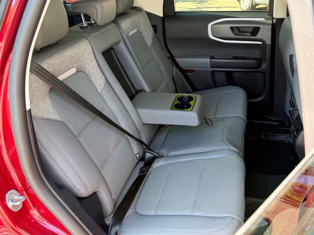 Used 2025 Ford Bronco Sport Badlands image 13