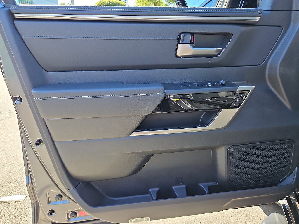 New 2026 Toyota Tundra Limited AWD/4WD image 9