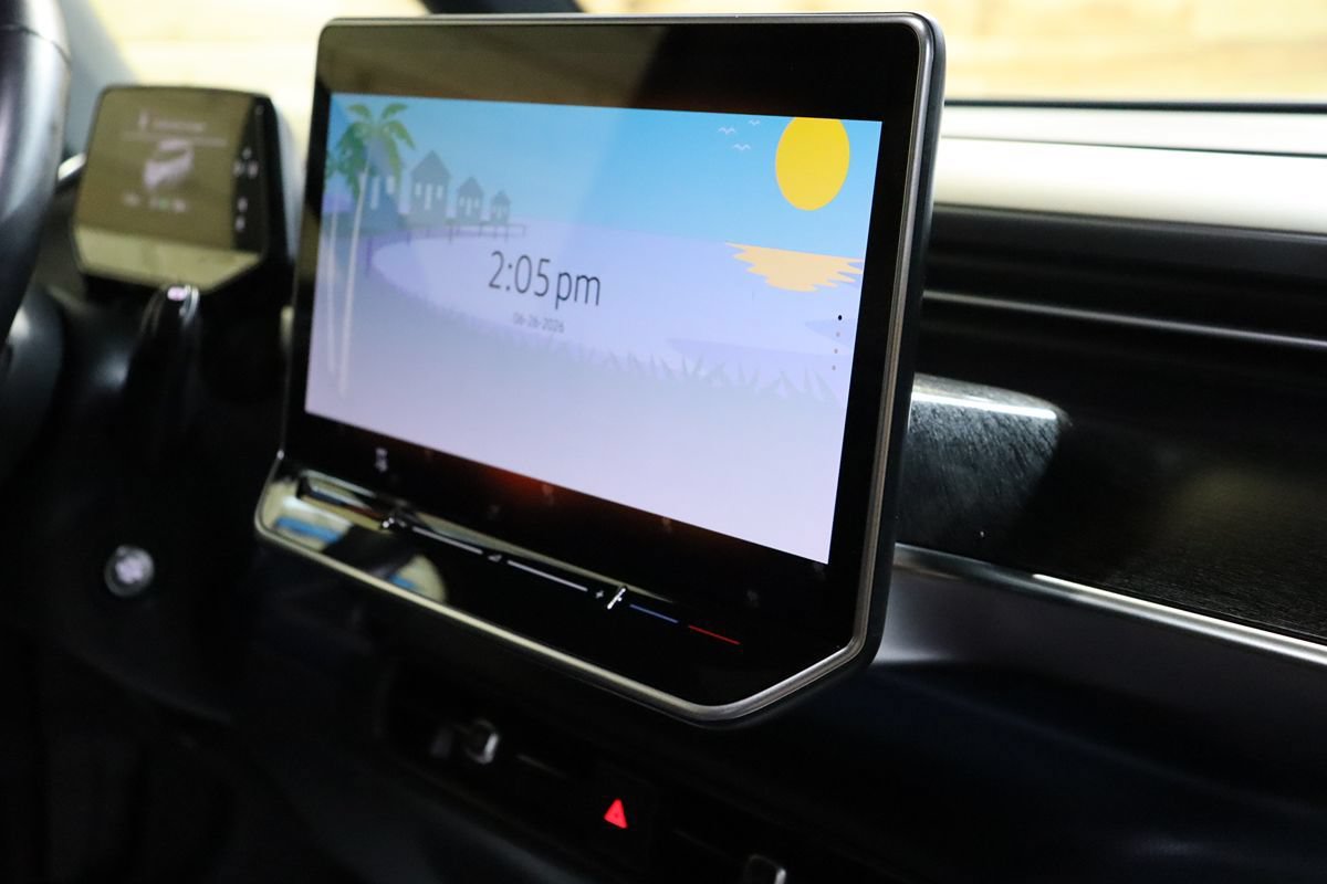 Used 2025 Volkswagen ID. Buzz Pro S RWD image 66