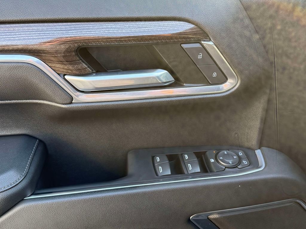 Used 2022 Chevrolet Silverado 1500 LT image 21