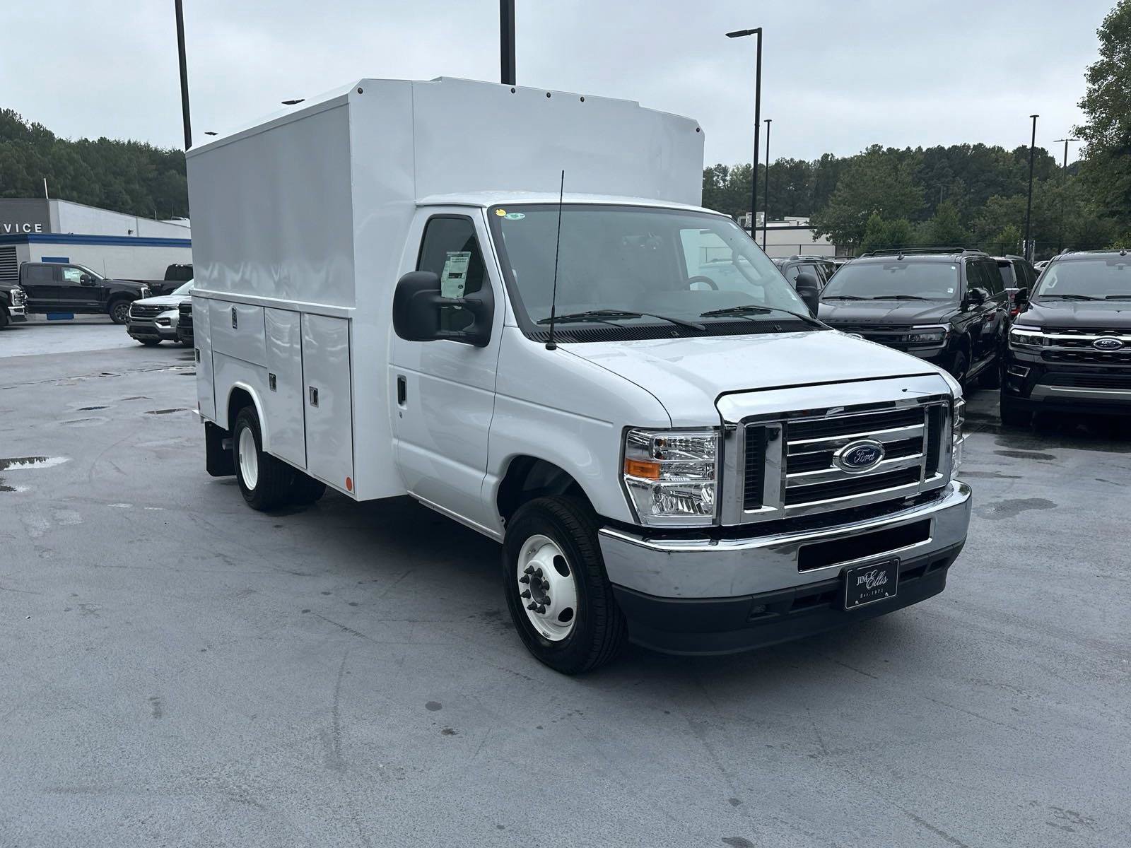 New 2025 Ford E-350 and Econoline 350 Super Duty w/ Power Equipment Group RWD image 1