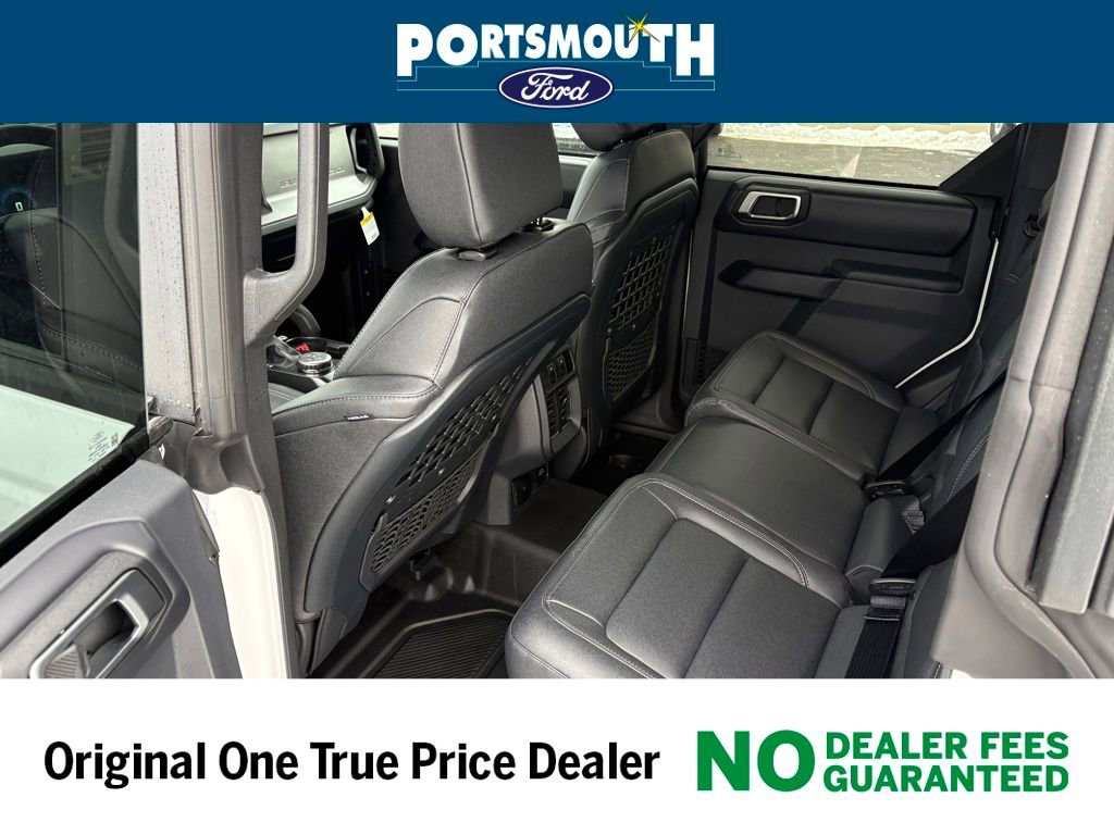 New 2025 Ford Bronco Badlands image 5