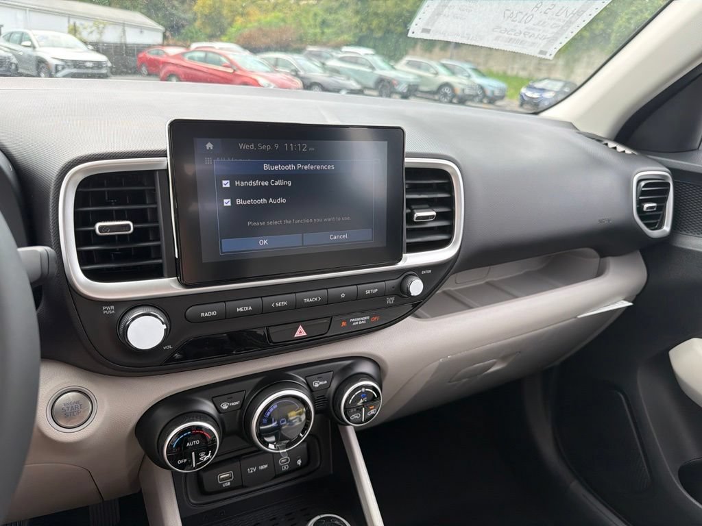 New 2026 Hyundai Venue SEL FWD image 23