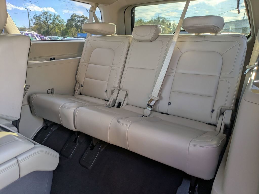 Used 2018 Lincoln Navigator L Reserve w/ Technology Package image 28