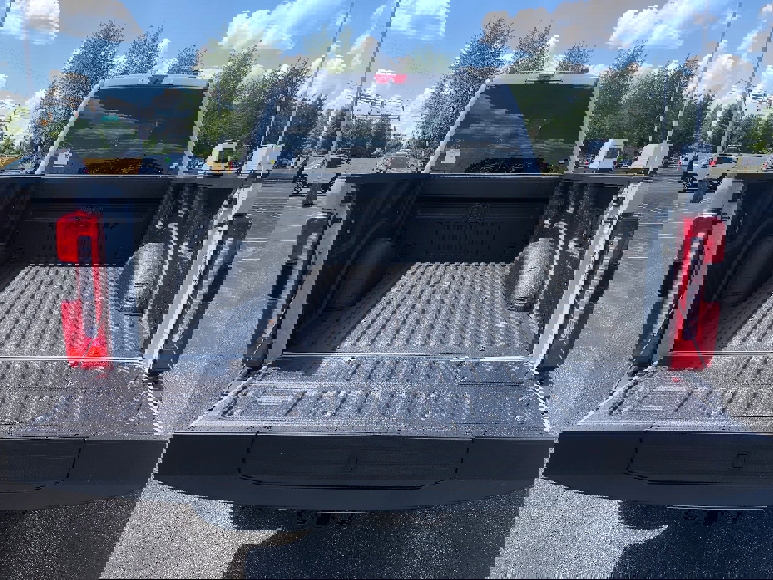 New 2026 Ford F350 XLT w/ XLT Premium Package image 9