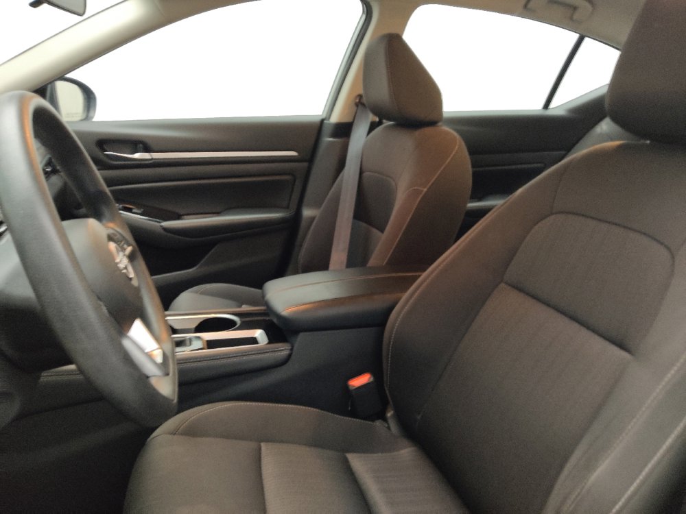Used 2023 Nissan Altima 2.5 SV image 17