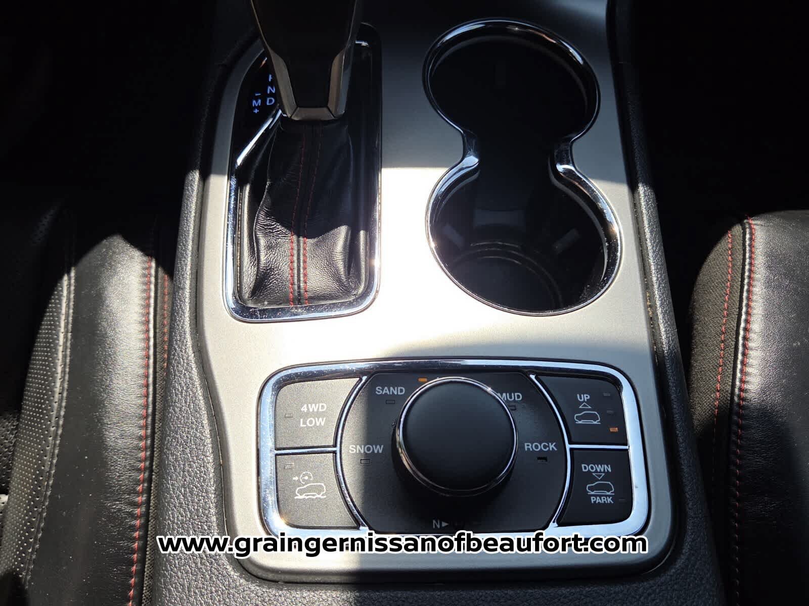 Used 2020 Jeep Grand Cherokee Trailhawk w/ Trailhawk Luxury Group AWD/4WD image 10