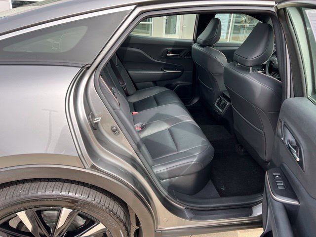 Used 2023 Toyota Crown Platinum AWD/4WD image 33