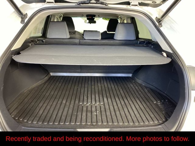 Used 2021 Toyota Venza LE AWD/4WD image 7