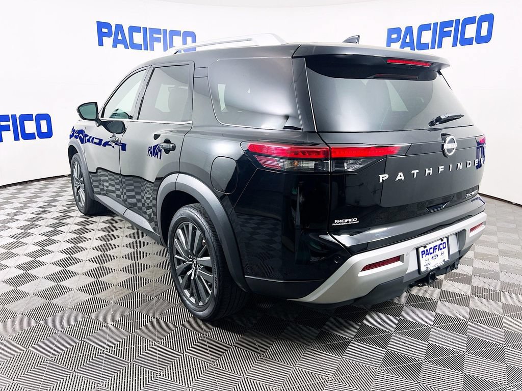 Used 2024 Nissan Pathfinder SL w/ SL Premium Package AWD/4WD image 5
