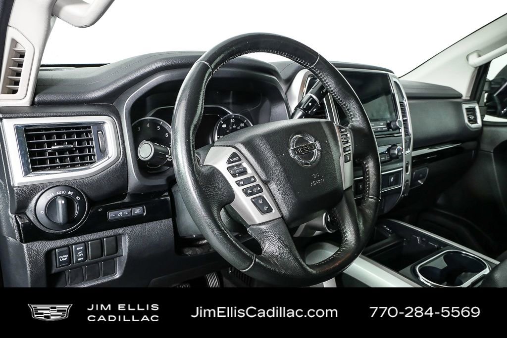 Used 2020 Nissan Titan SV w/ SV Convenience Package image 4