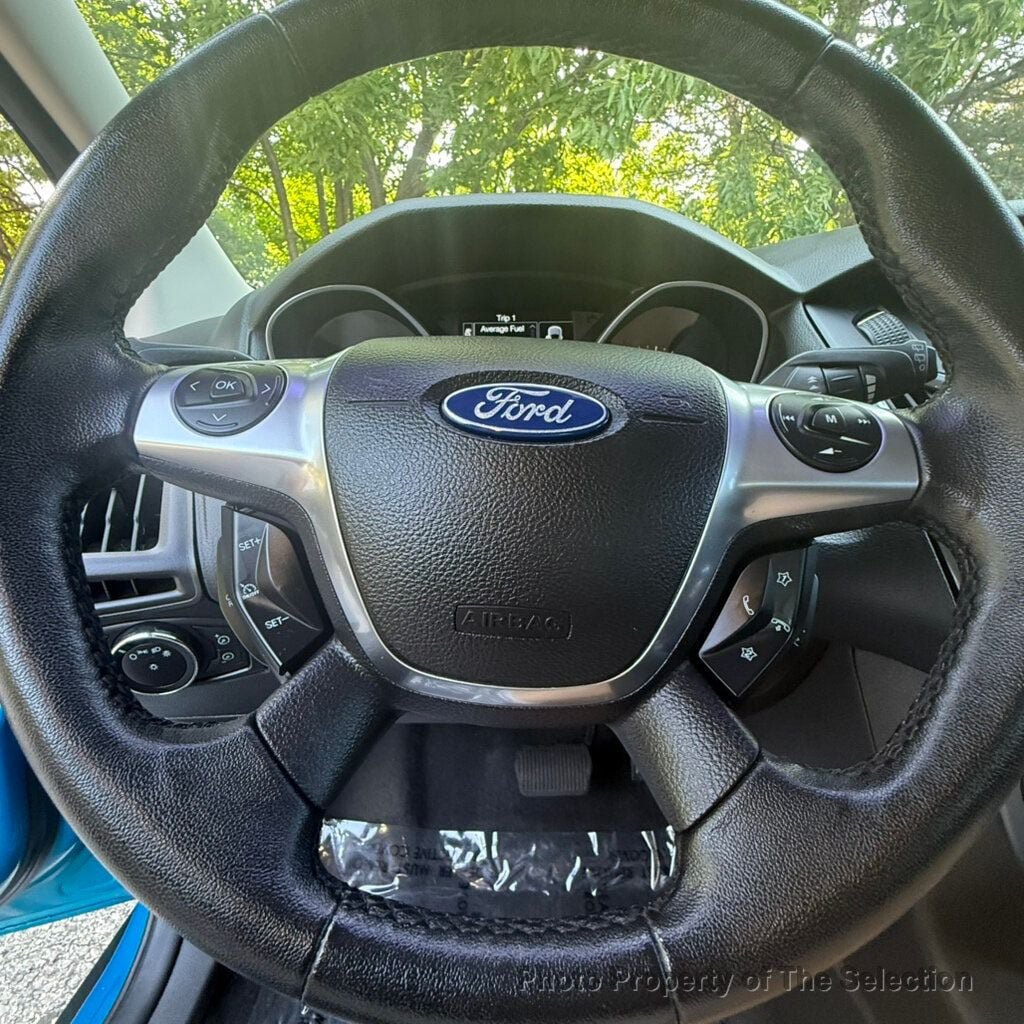 Used 2012 Ford Focus Titanium FWD image 24