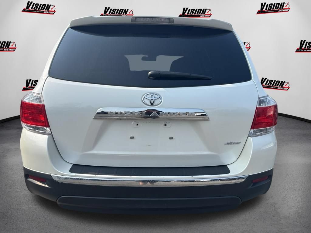 Used 2013 Toyota Highlander 4WD w/ Cold Weather Pkg image 7