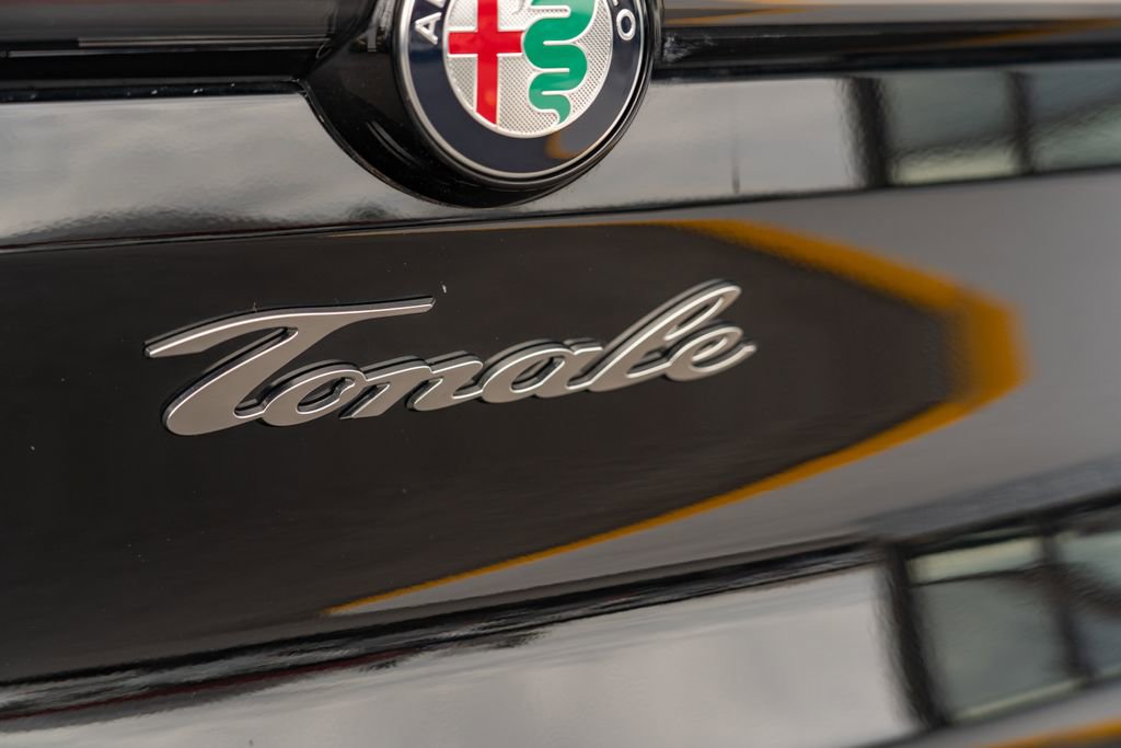 New 2025 Alfa Romeo Tonale w/ Premium Package image 6