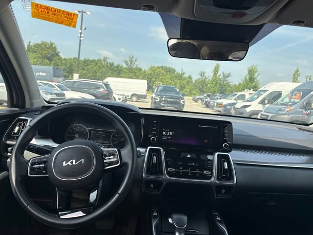Used 2023 Kia Sorento S FWD image 19