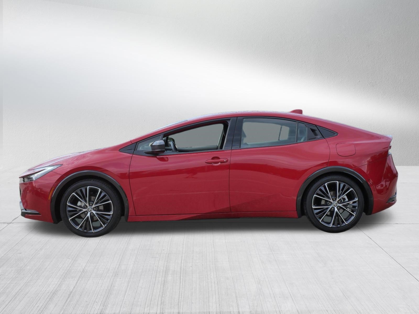 Certified 2025 Toyota Prius XLE FWD image 5
