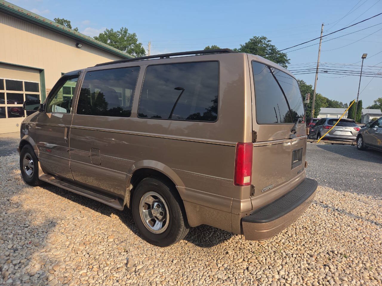 Used 2002 Chevrolet Astro Passenger AWD image 5