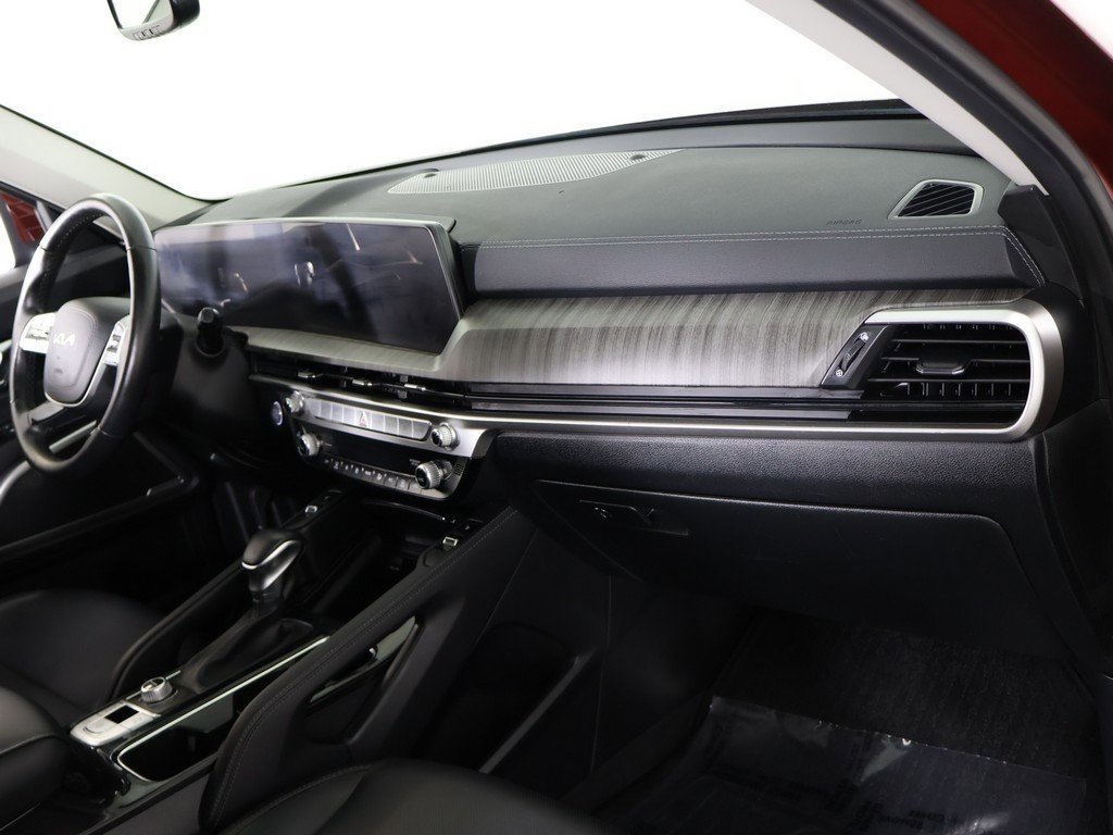 Used 2023 Kia Telluride EX X-Line image 32